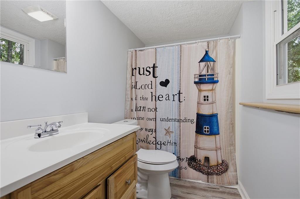 13 Black Water Drive White GA 30184
