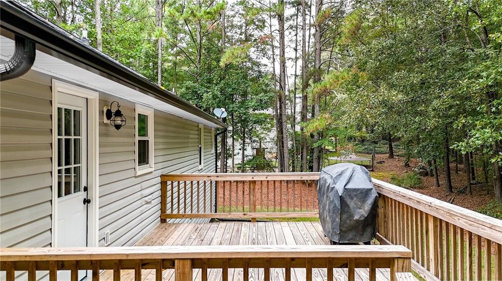 13 Black Water Drive White GA 30184