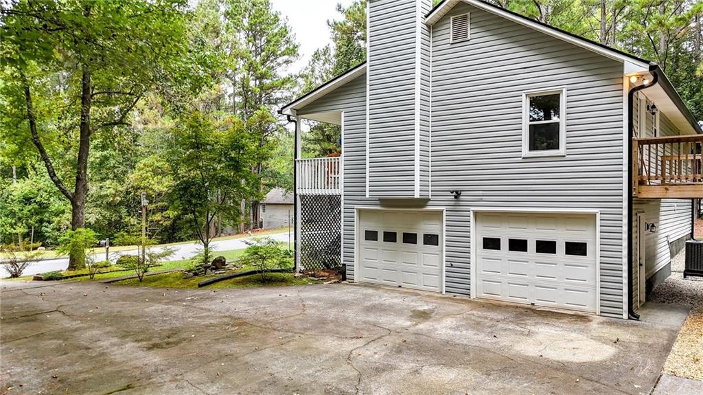13 Black Water Drive White GA 30184