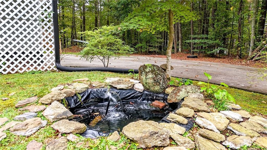 13 Black Water Drive White GA 30184