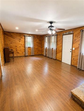 2261 Paradise Valley Road Cleveland GA 30528