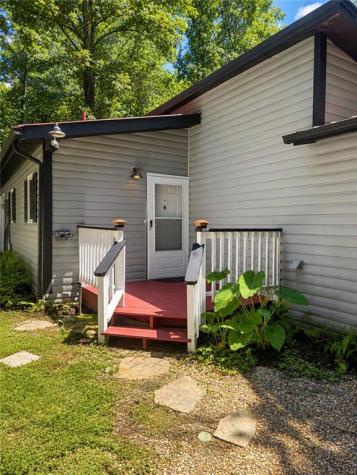2261 Paradise Valley Road Cleveland GA 30528