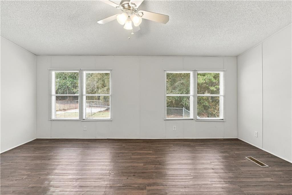 355 Isbell Road SE Silver Creek GA 30173
