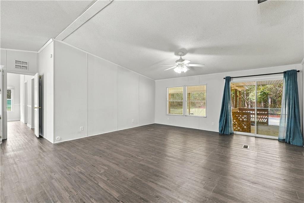 355 Isbell Road SE Silver Creek GA 30173