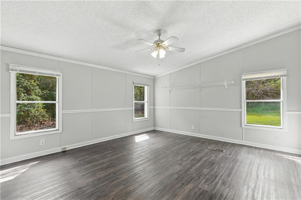 355 Isbell Road SE Silver Creek GA 30173
