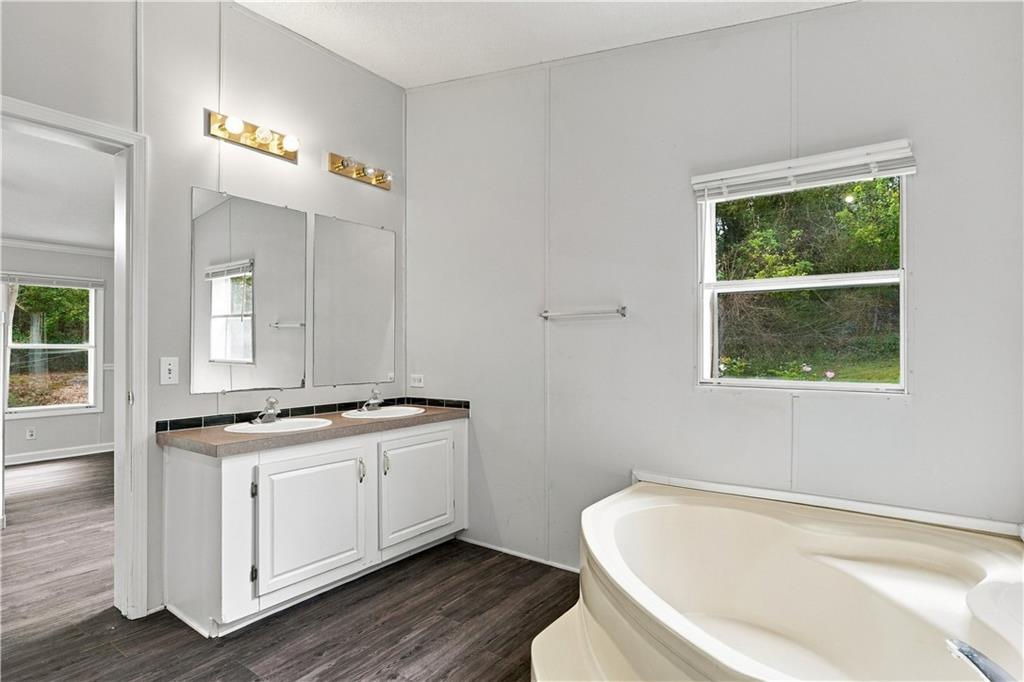 355 Isbell Road SE Silver Creek GA 30173