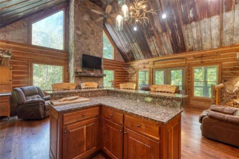 1350 Sweetwater Drive Clarkesville GA 30523