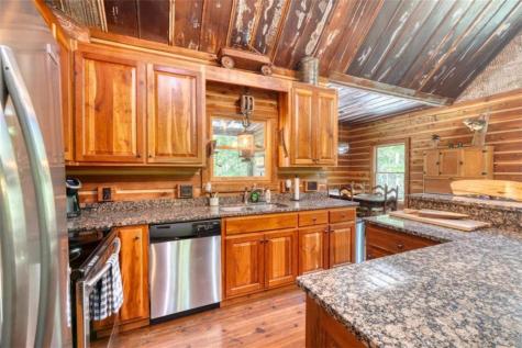 1350 Sweetwater Drive Clarkesville GA 30523