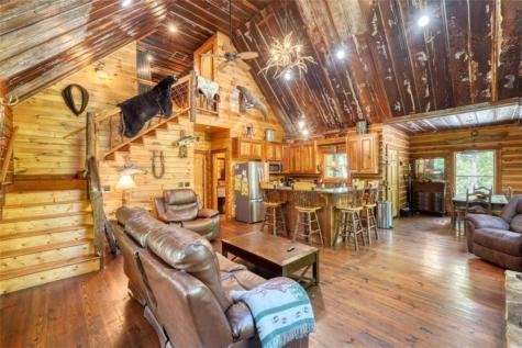 1350 Sweetwater Drive Clarkesville GA 30523