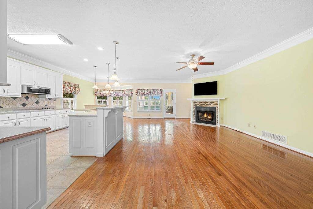 166 Knox Circle Lavonia GA 30553