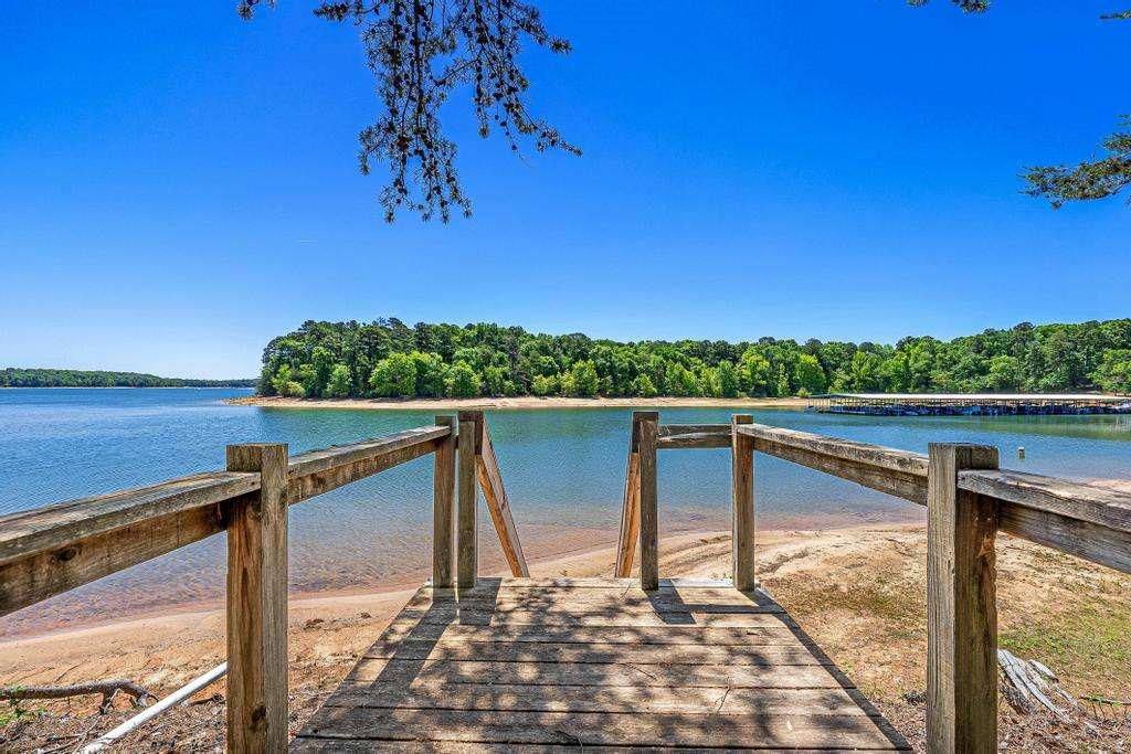 166 Knox Circle Lavonia GA 30553