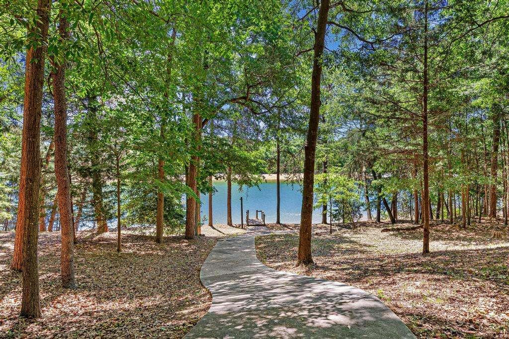 166 Knox Circle Lavonia GA 30553
