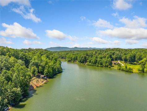77 North Shore Drive Cleveland GA 30528
