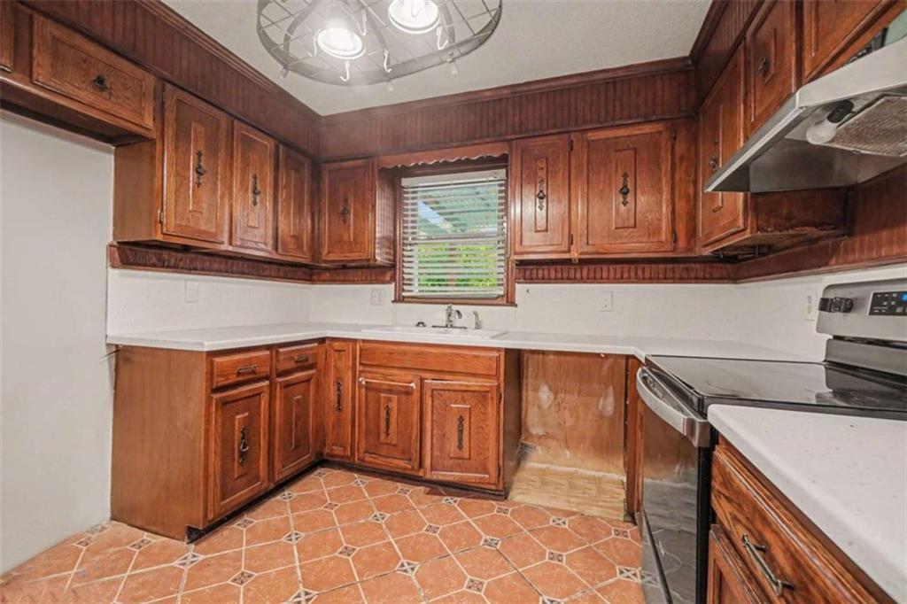 221 Tower Drive Dallas GA 30132
