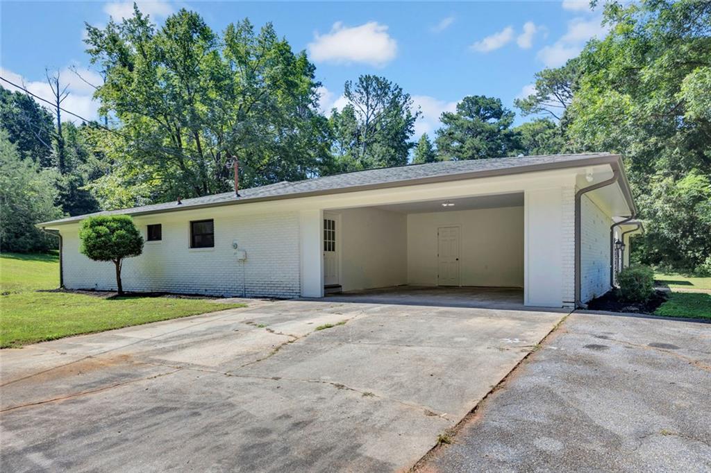 18 Valley Trail Covington GA 30014
