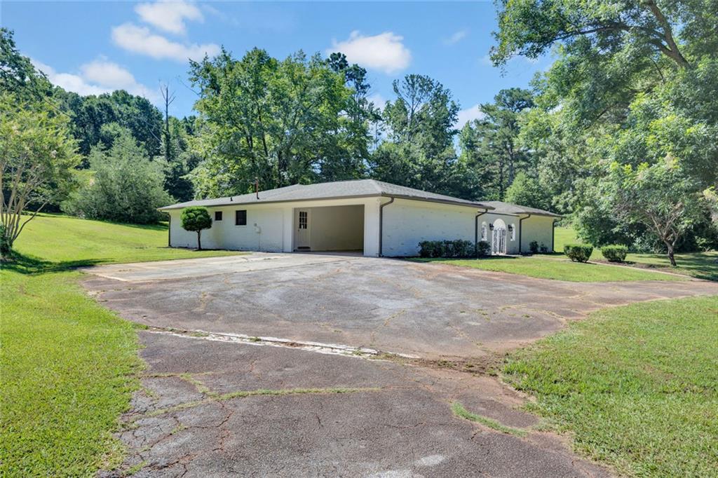 18 Valley Trail Covington GA 30014
