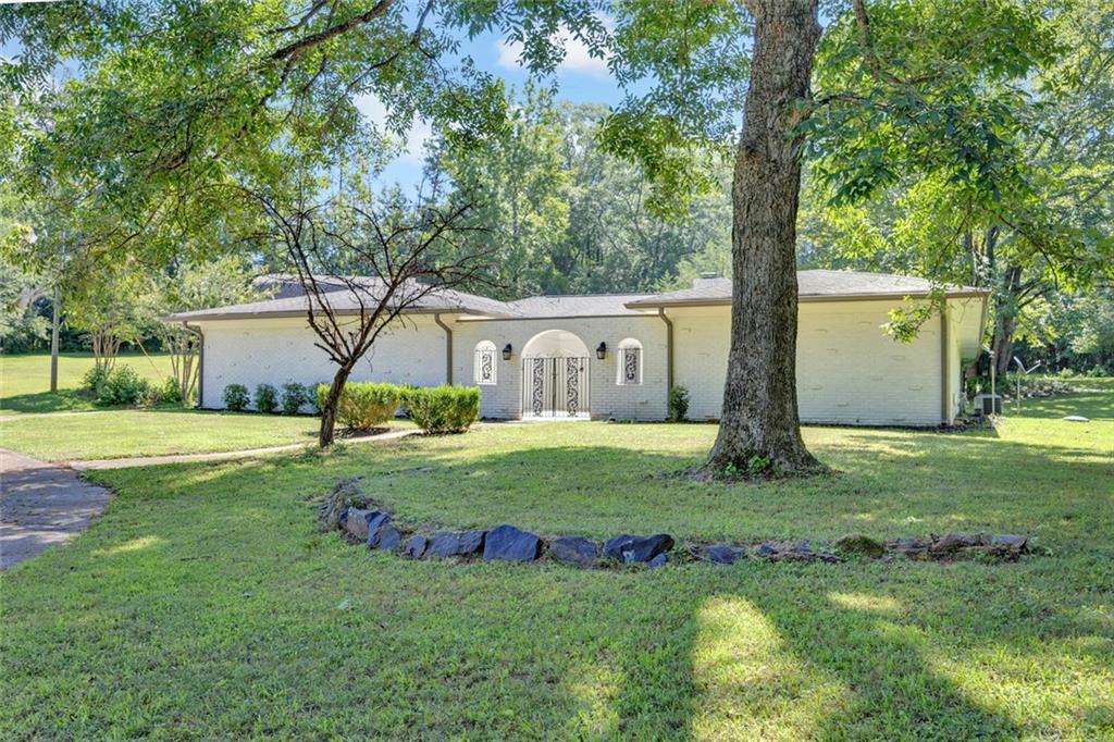 18 Valley Trail Covington GA 30014