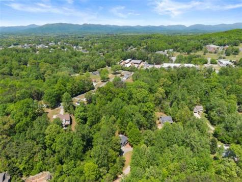 162 Greenview Court Cleveland GA 30528