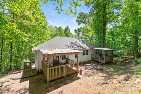 162 Greenview Court Cleveland GA 30528