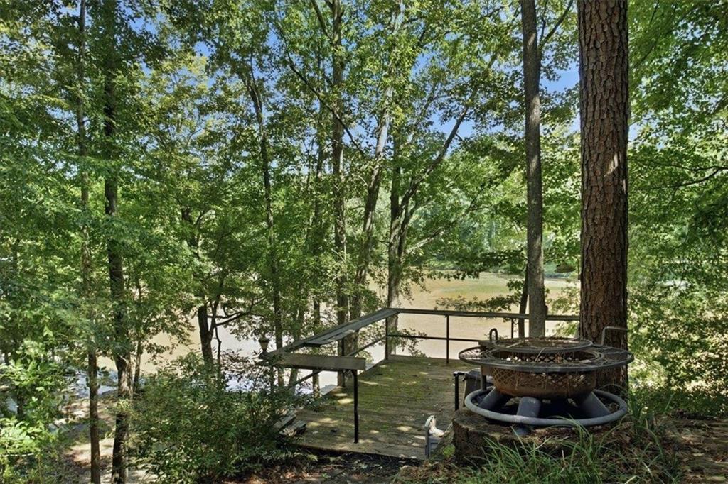 21 River Road Woodland GA 31836