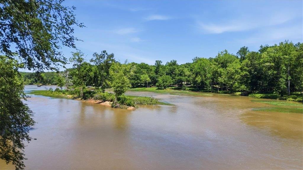 21 River Road Woodland GA 31836