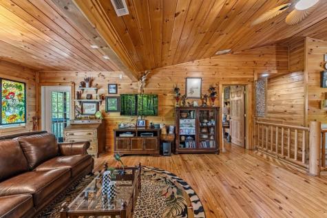 940 Knollwood Road Mineral Bluff GA 30559
