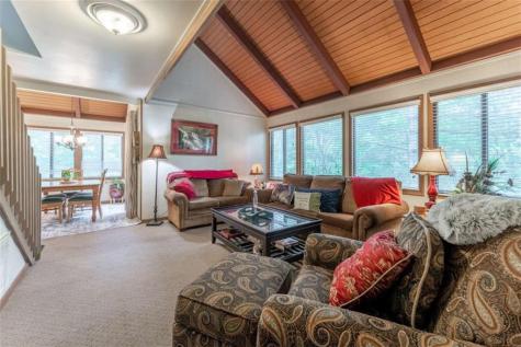 135 Wolfscratch Drive Big Canoe GA 30143