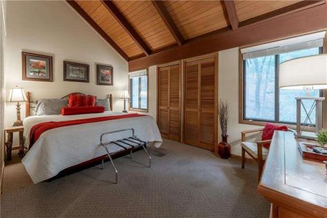 135 Wolfscratch Drive Big Canoe GA 30143