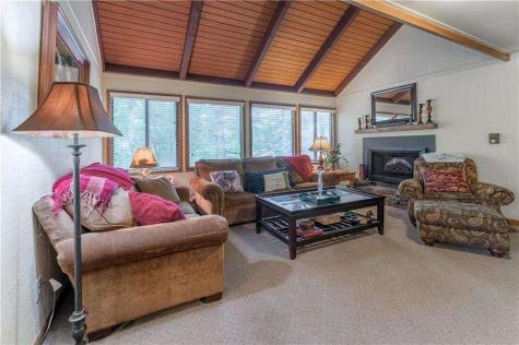 135 Wolfscratch Drive Big Canoe GA 30143
