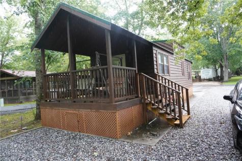6 Fishtail Circle Cleveland GA 30528
