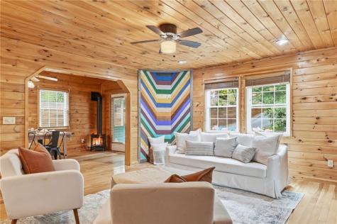 946 Laurel Circle Blue Ridge GA 30513