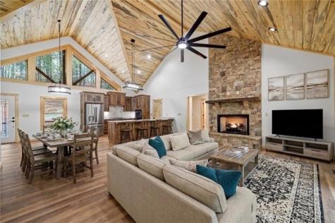 641 Bryant Farm Lane Ellijay GA 30540