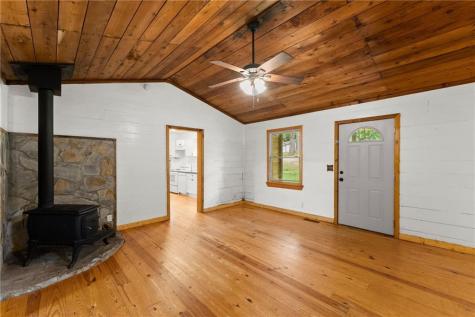 34 Somerset Place Dahlonega GA 30533