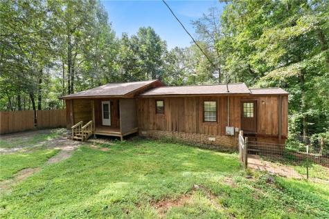 34 Somerset Place Dahlonega GA 30533