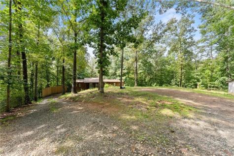 34 Somerset Place Dahlonega GA 30533