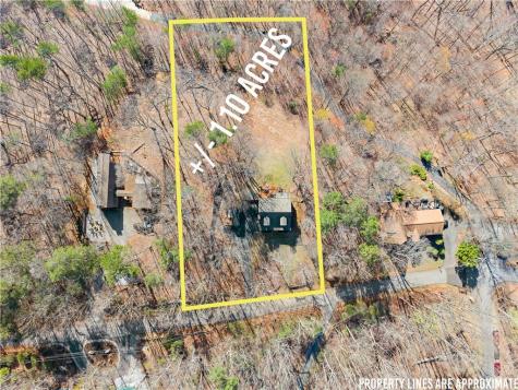 827 Laurel Ridge Road Cleveland GA 30528