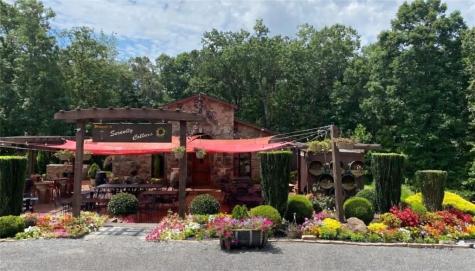 827 Laurel Ridge Road Cleveland GA 30528