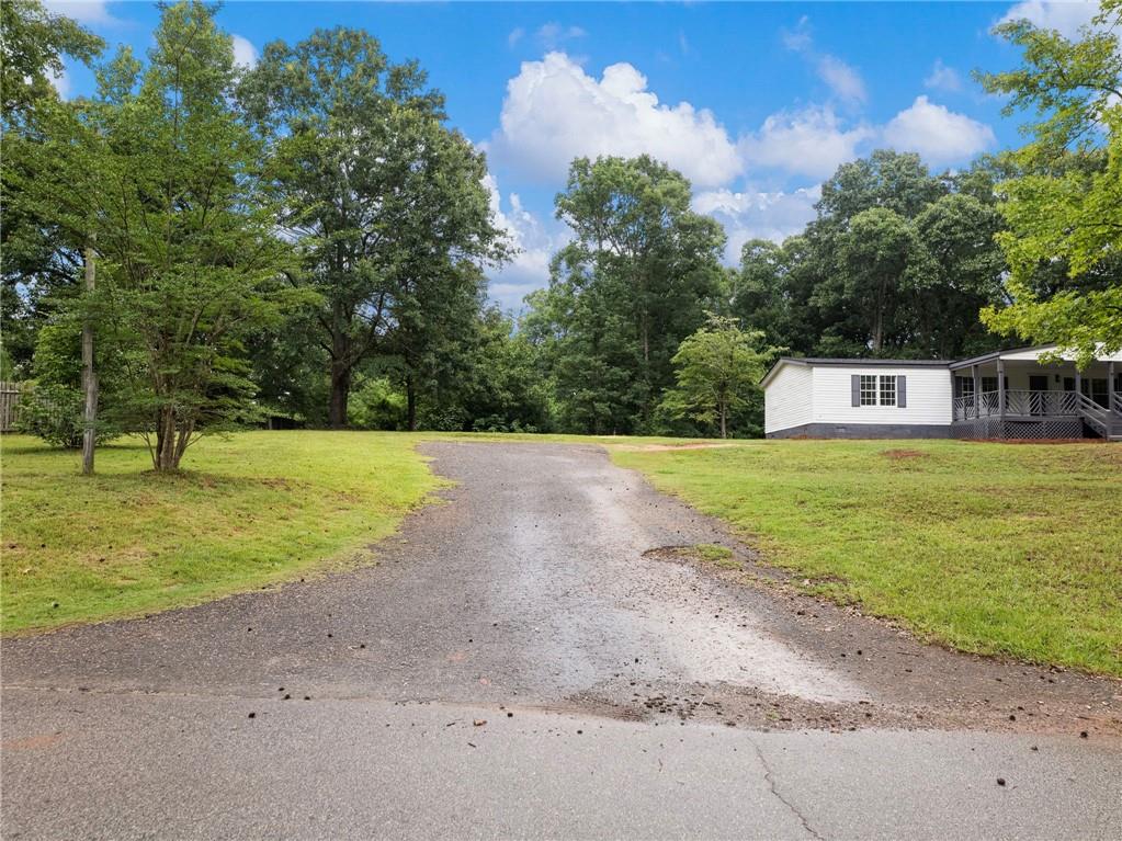 1114 Neal Road Commerce GA 30530