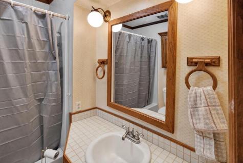 959 Hillcrest Drive Mccaysville GA 30555