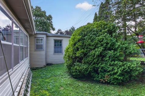 959 Hillcrest Drive Mccaysville GA 30555