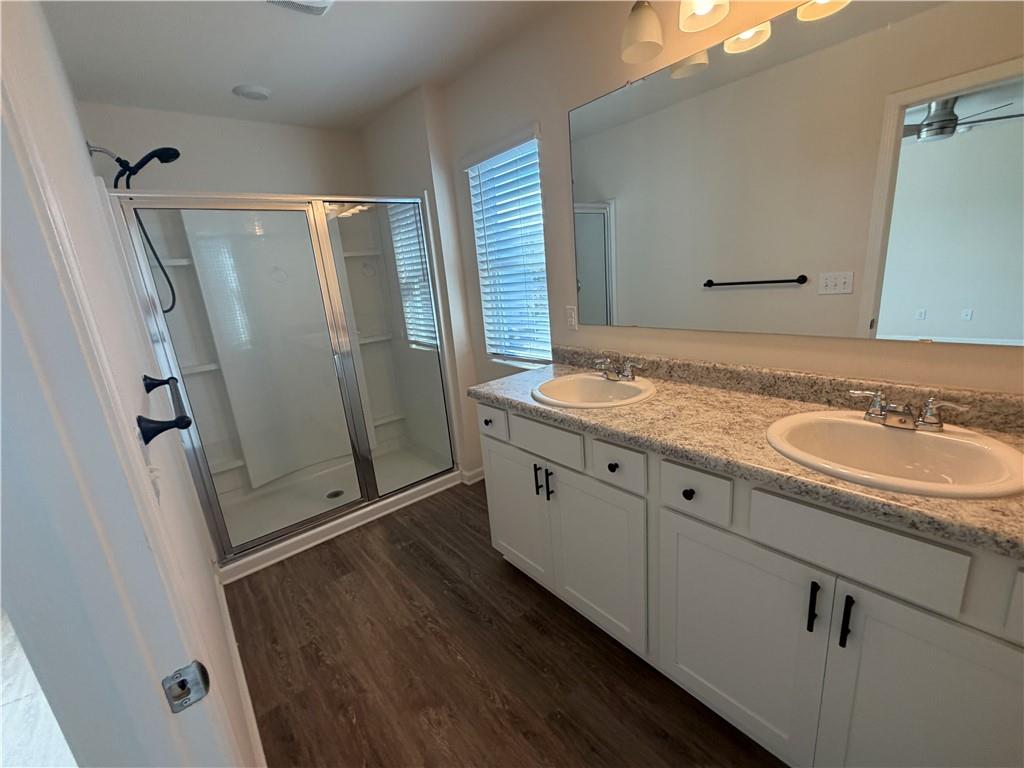 5563 Foxglove Way Oakwood GA 30566