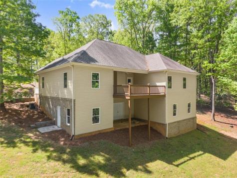 45 Holcomb Drive Cleveland GA 30528