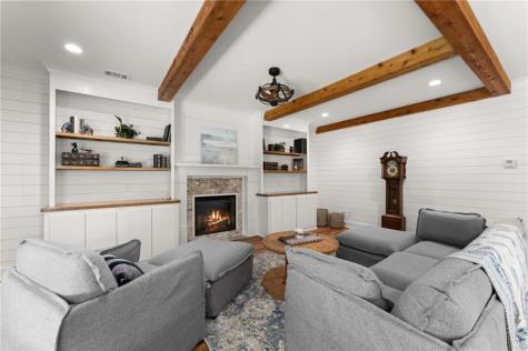 189 Peace Valley Road Dahlonega GA 30533