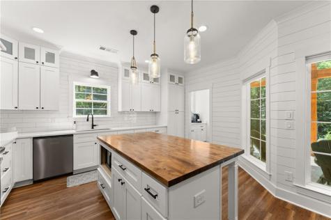 189 Peace Valley Road Dahlonega GA 30533