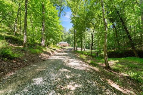 189 Peace Valley Road Dahlonega GA 30533