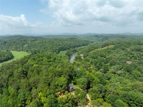 83 Riverview Circle Blue Ridge GA 30513