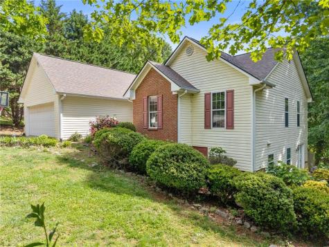 413 Rolling Meadows Drive Cleveland GA 30528