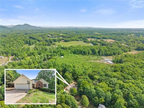 413 Rolling Meadows Drive Cleveland GA 30528