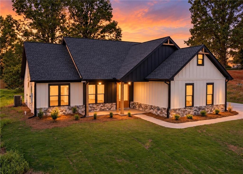 373 Stonington Drive Mount Airy GA 30563