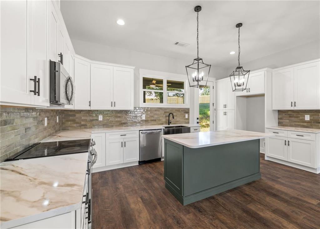 373 Stonington Drive Mount Airy GA 30563